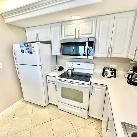 4135 Beachside One
